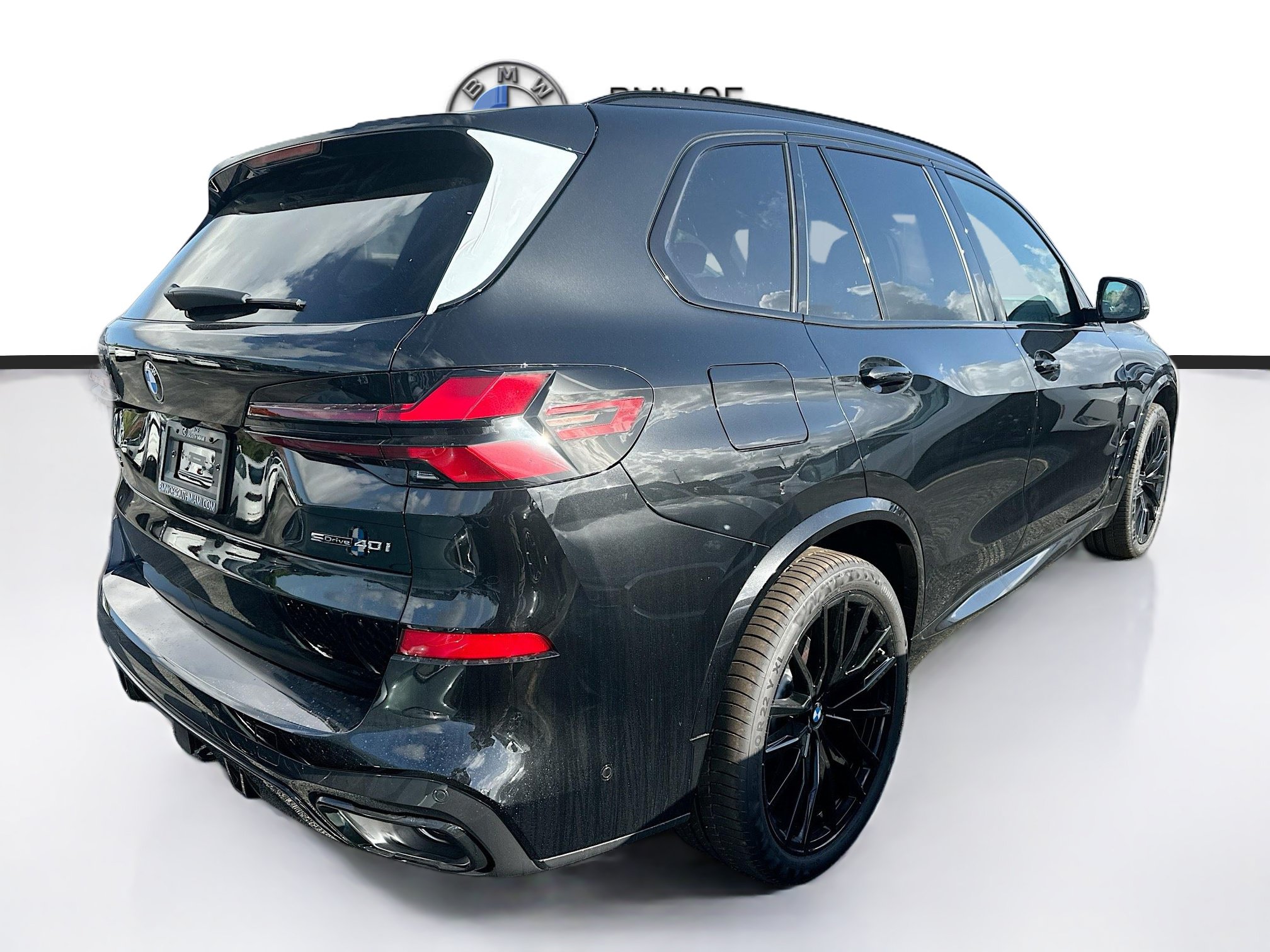 New 2026 BMW X5 sDrive40i w/ M Sport Package RWD image 4
