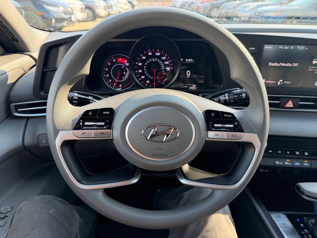 Certified 2023 Hyundai Elantra SEL image 24