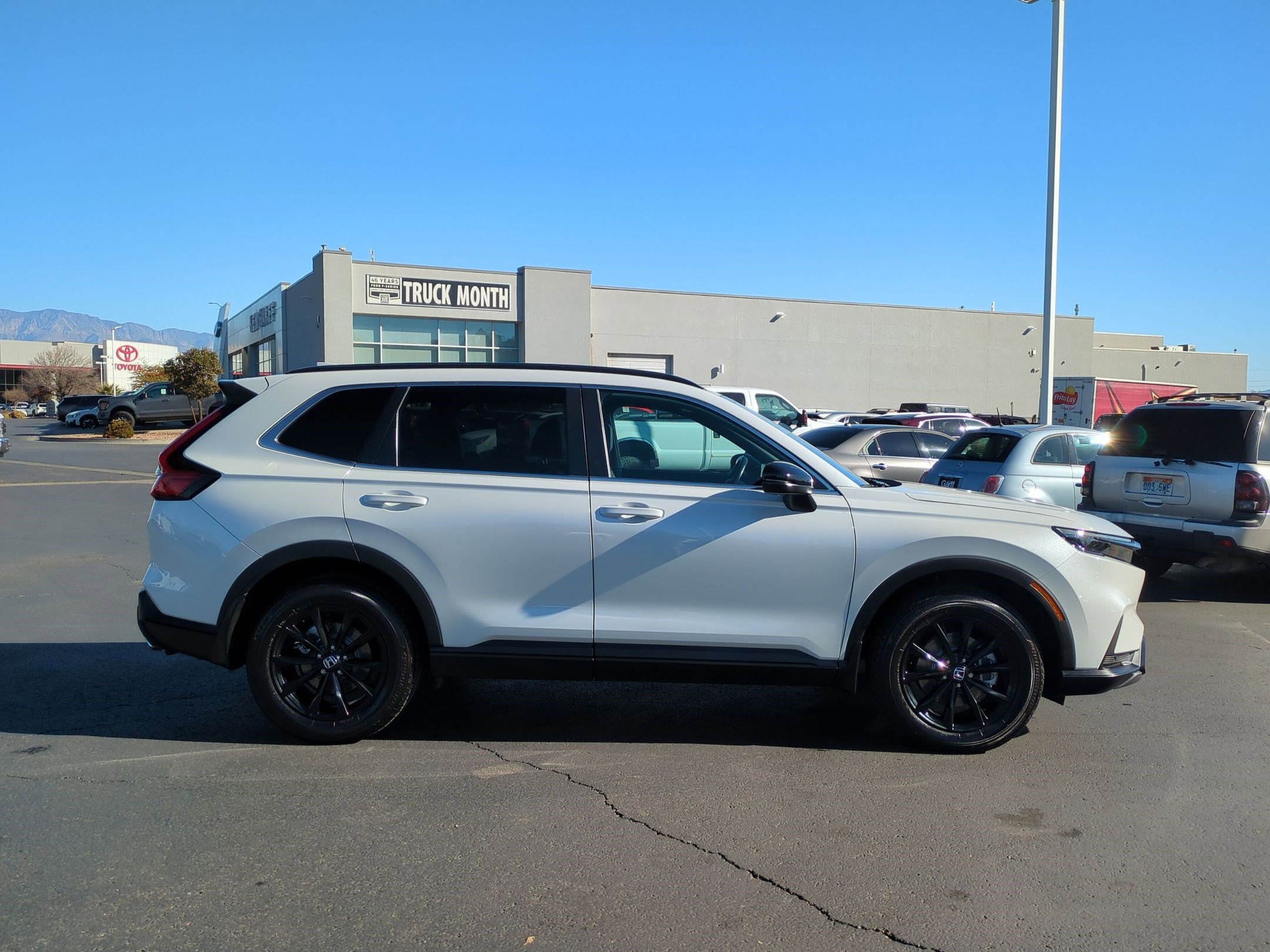 Used 2025 Honda CR-V Sport-L image 2