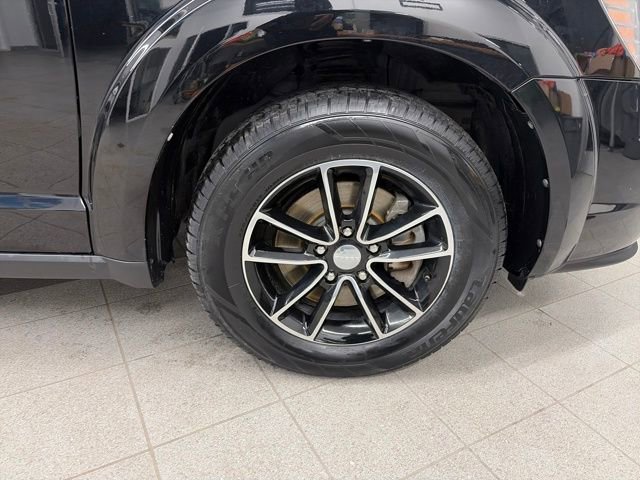 Used 2017 Dodge Journey SE w/ Flexible Seating Group image 42
