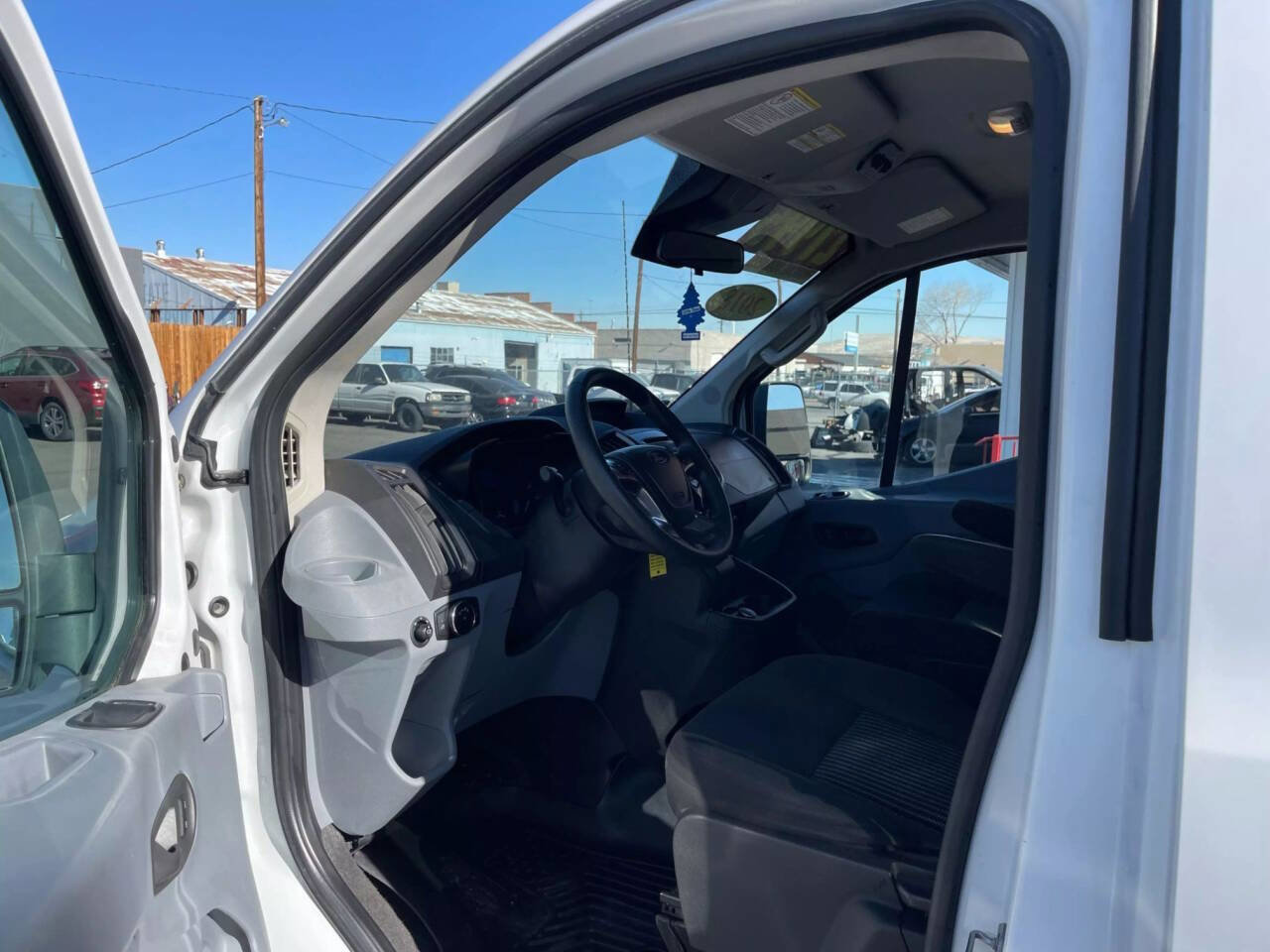 Used 2018 Ford Transit 350 XLT image 14