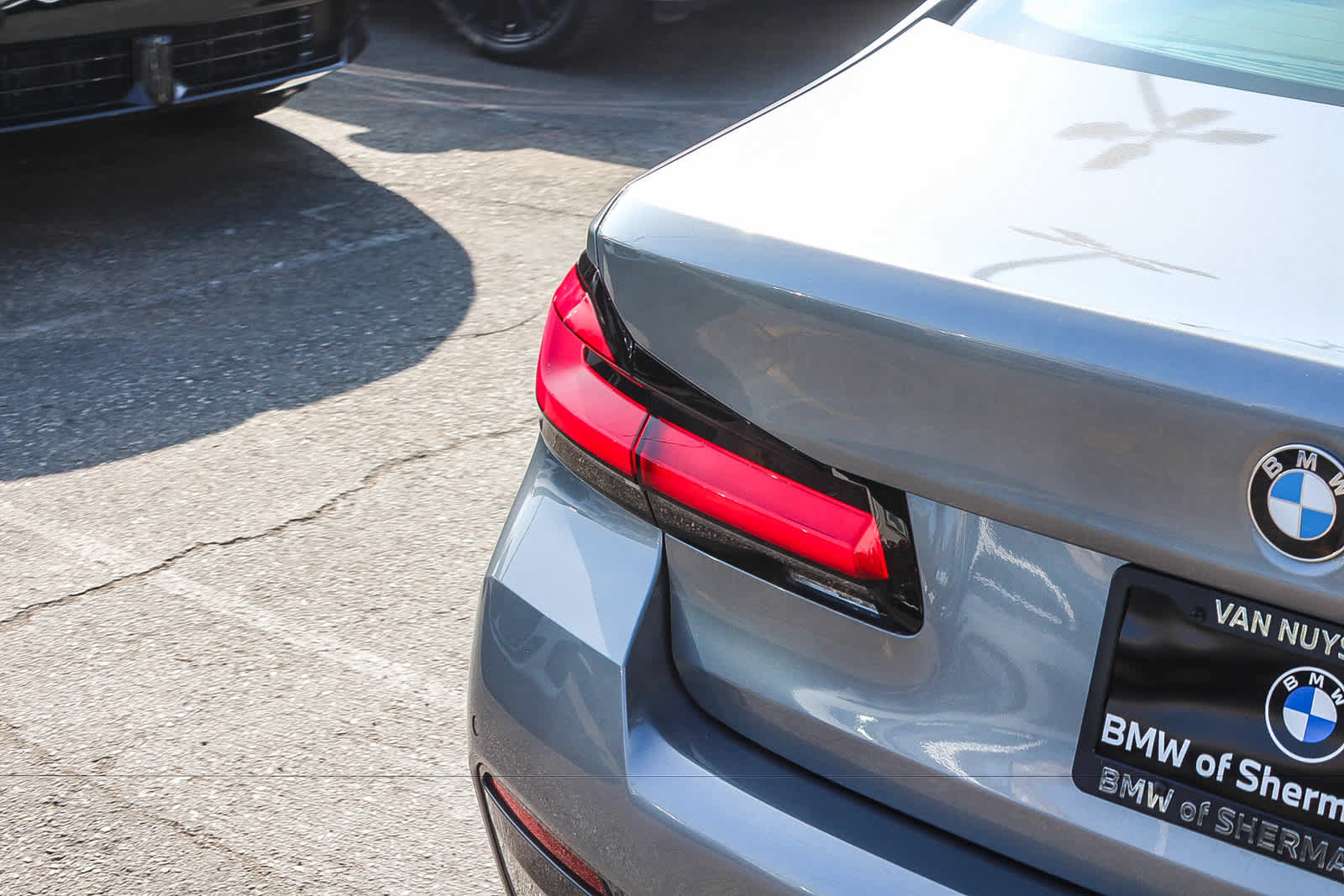Used 2023 BMW 530i w/ M Sport Package RWD image 7