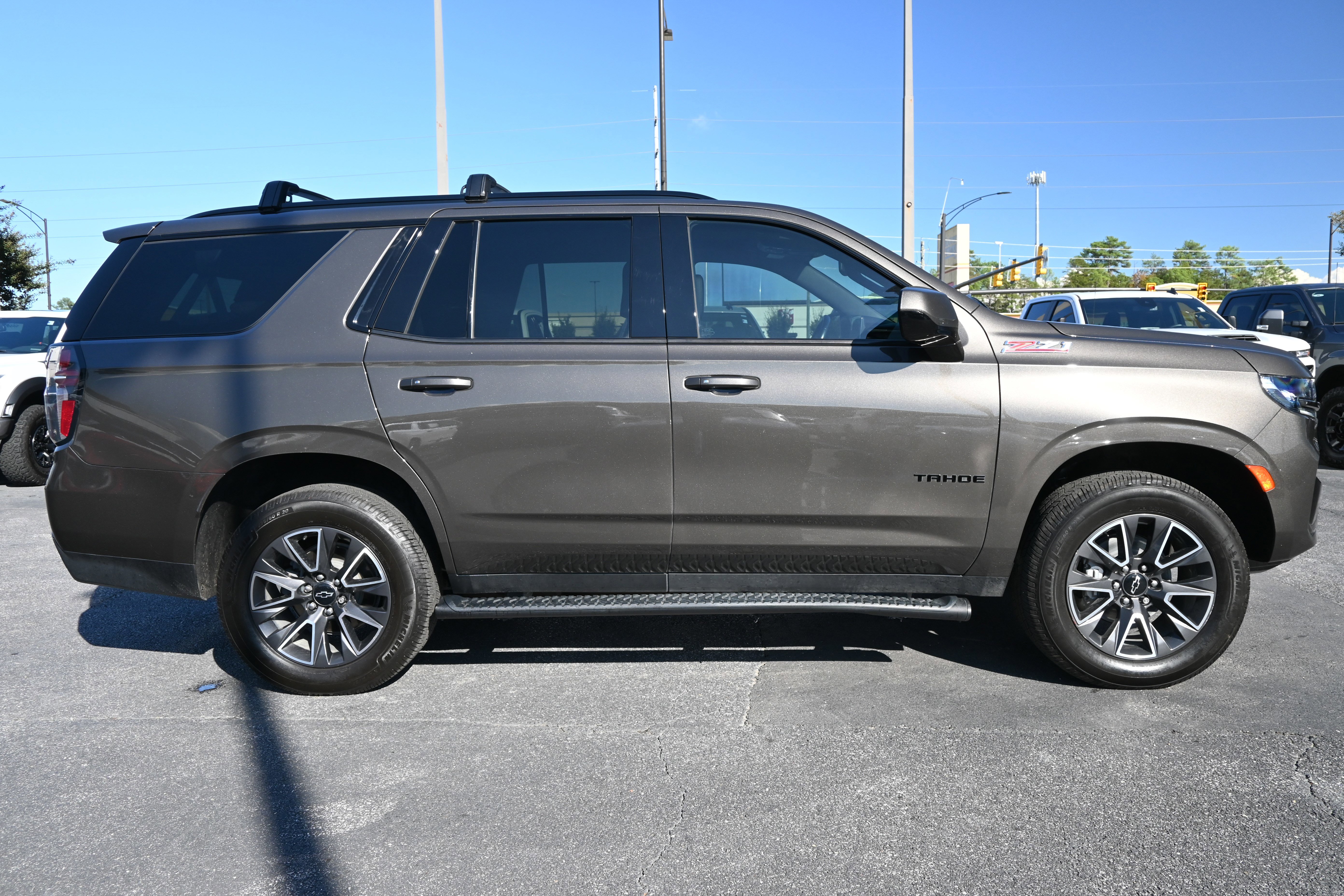 Used 2021 Chevrolet Tahoe Z71 w/ Rear Media and Nav Package image 12
