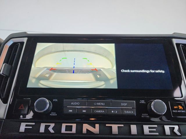 Used 2025 Nissan Frontier SV image 27