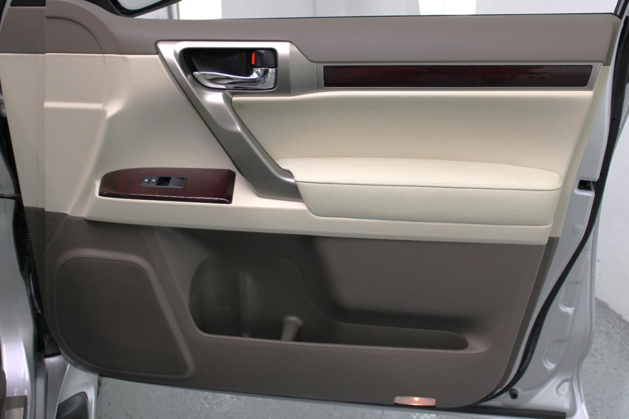 Used 2018 Lexus GX 460 Luxury w/ Preferred Accessory Package image 52