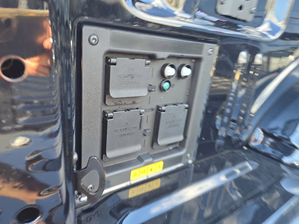 New 2025 Ford F150 Lightning Flash image 20