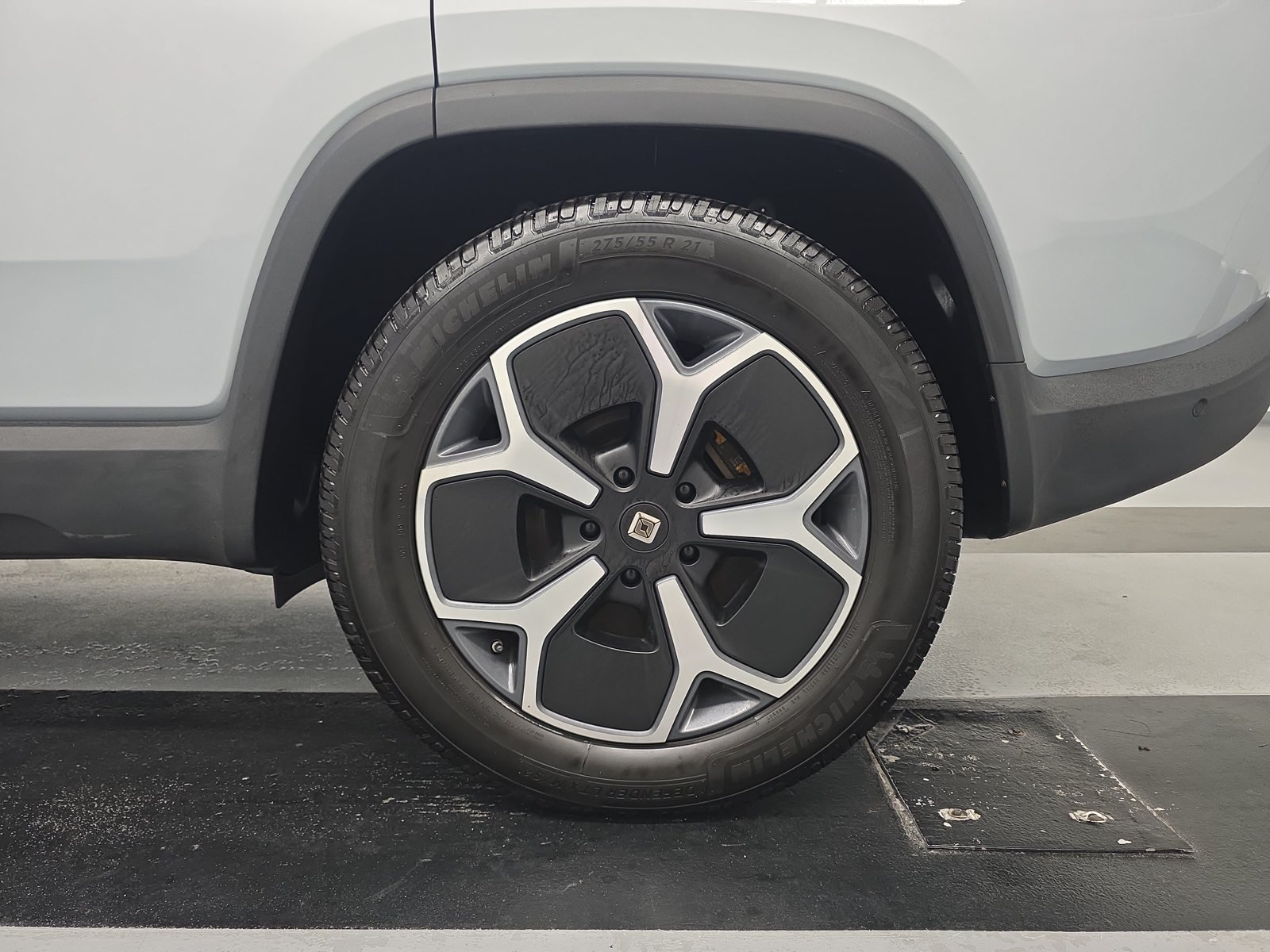 Used 2023 Rivian R1S Launch Edition Quad AWD/4WD image 10