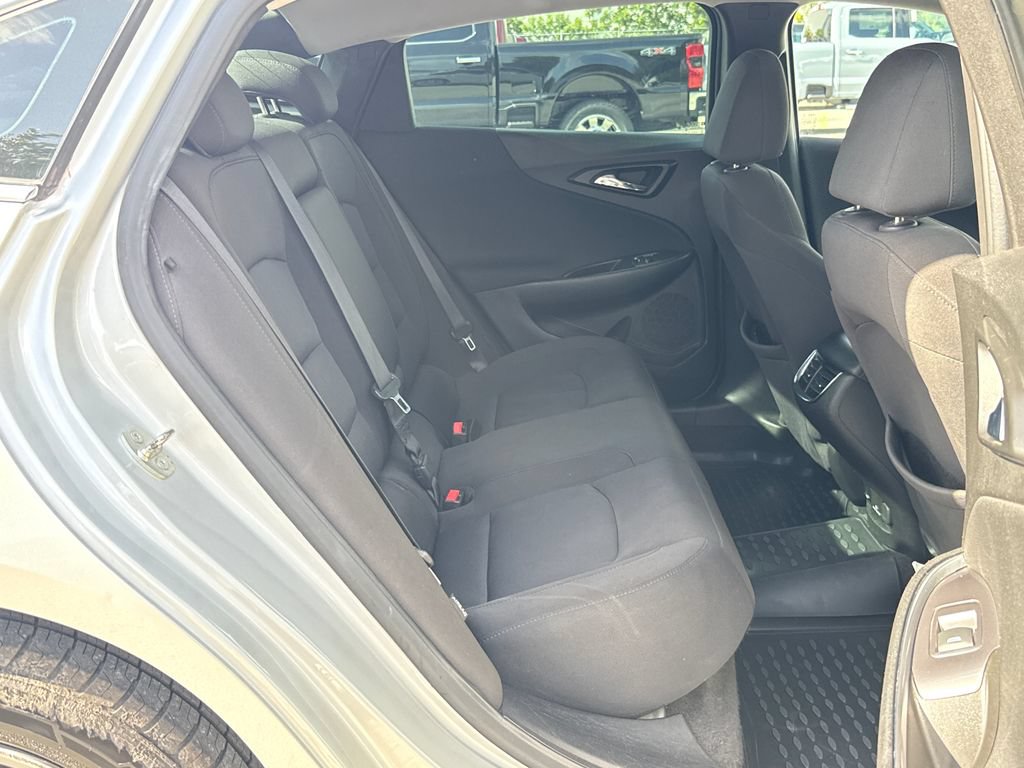 Used 2018 Chevrolet Malibu LT FWD image 26