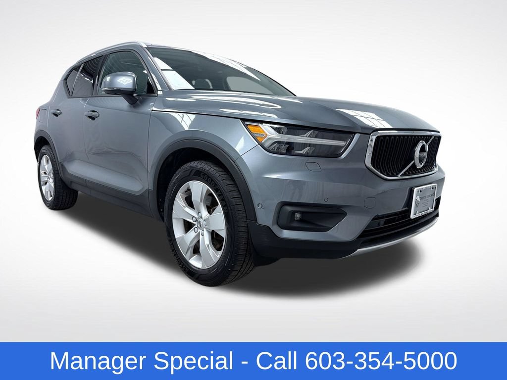 Used 2019 Volvo XC40 T5 Momentum