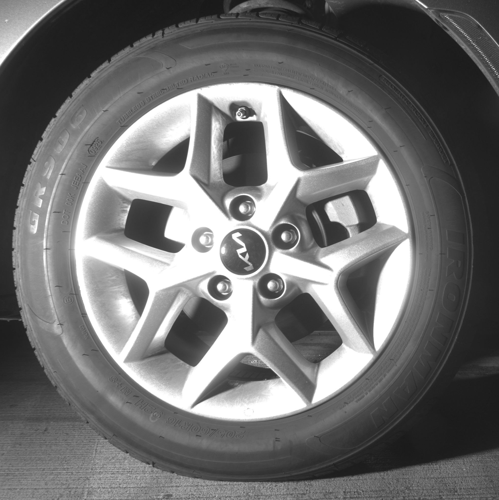 Used 2025 Kia Soul LX w/ LX Technology Package FWD image 13