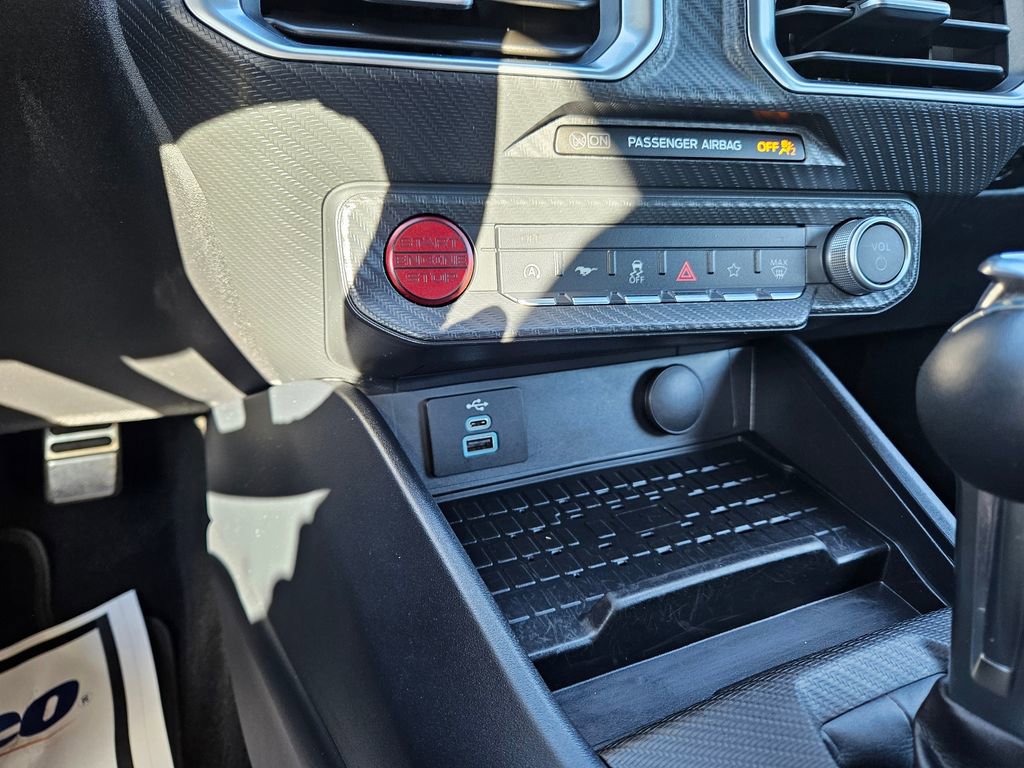 Used 2024 Ford Mustang Premium image 18