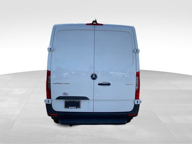 Used 2025 Mercedes-Benz Sprinter 2500 image 4