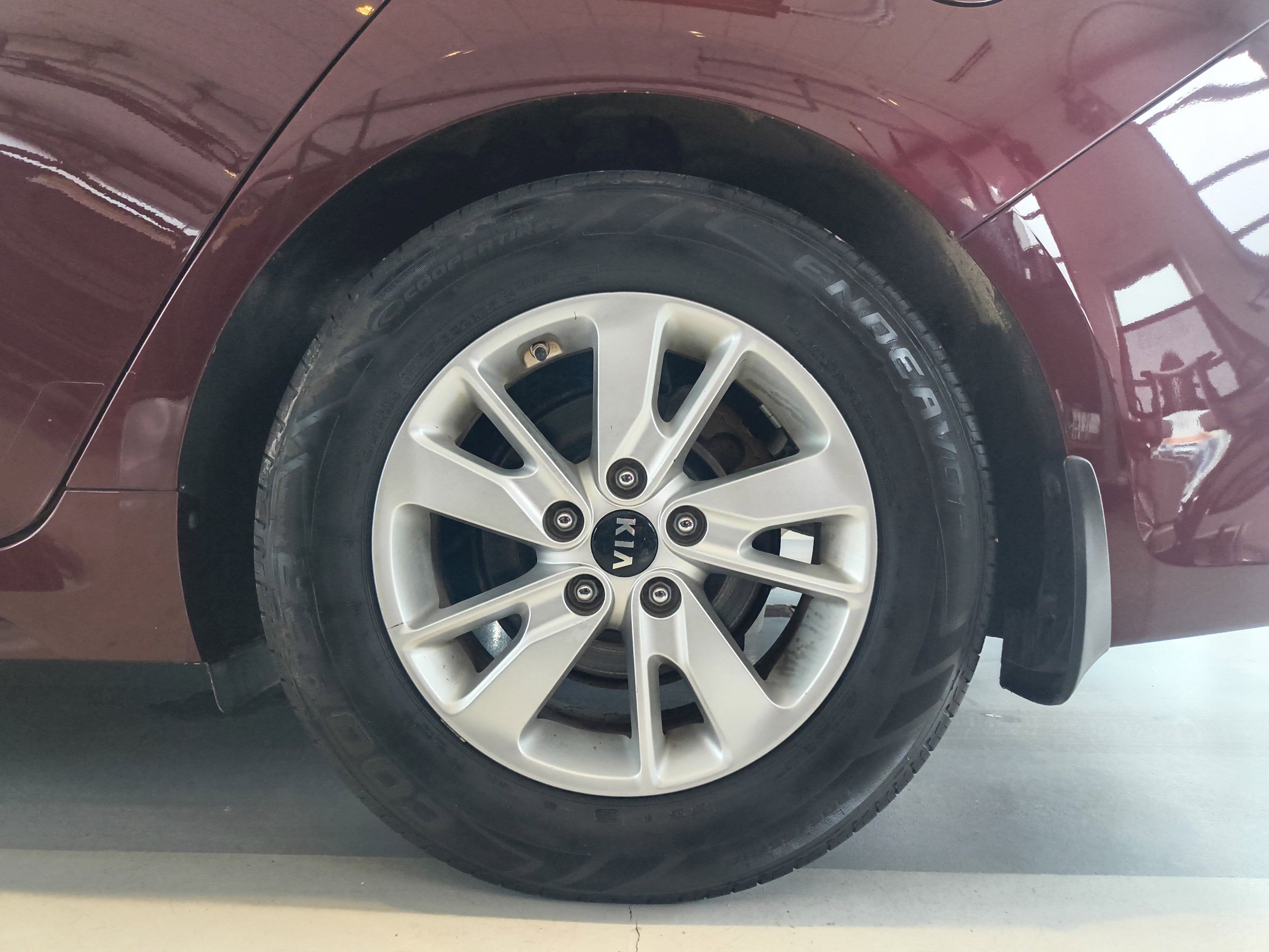 Used 2016 Kia Optima LX image 24