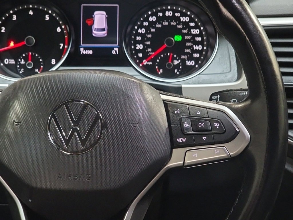 Used 2020 Volkswagen Atlas Cross Sport SE w/ Towing Package image 21