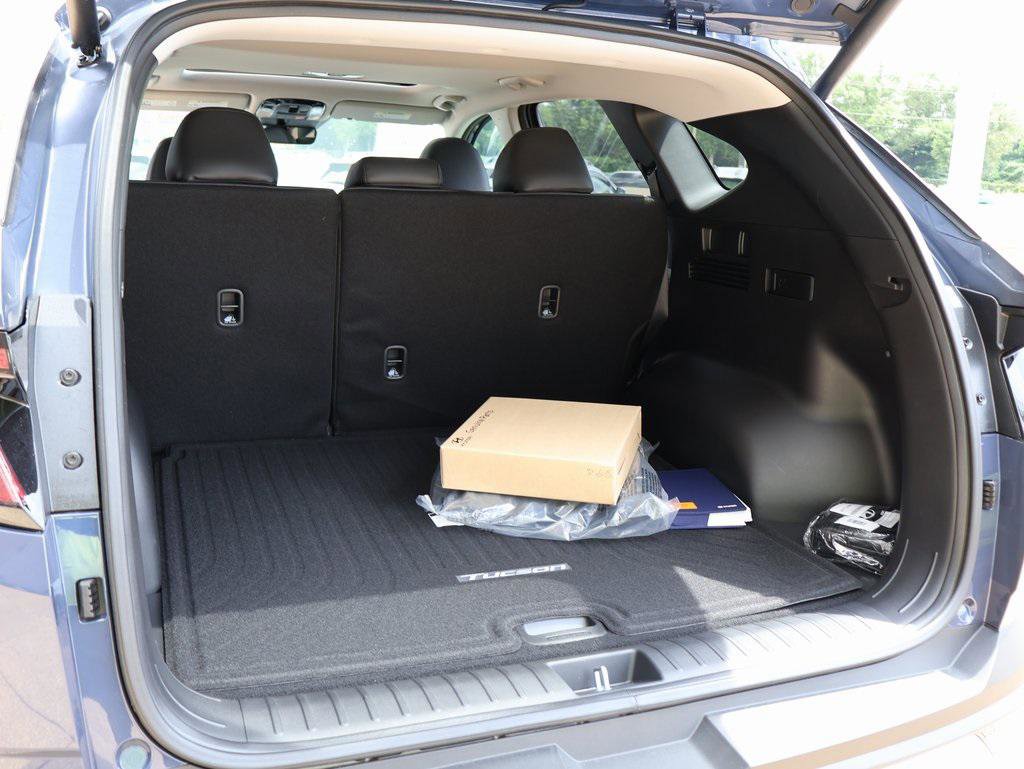 New 2025 Hyundai Tucson SEL image 16