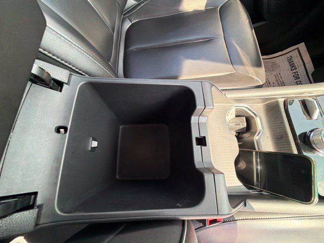 Used 2023 Jeep Grand Cherokee Limited AWD/4WD image 23