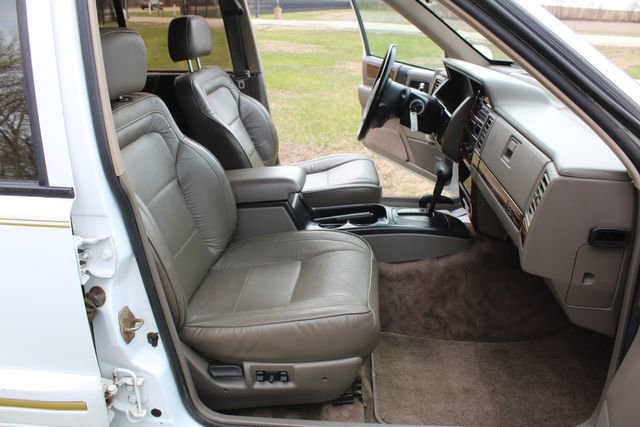 Used 1993 Jeep Grand Cherokee Limited image 24
