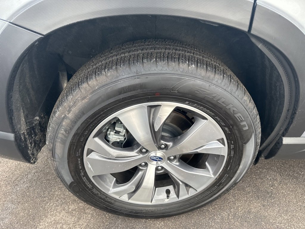 Certified 2025 Subaru Ascent Premium image 32