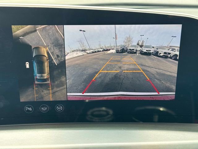 New 2025 Cadillac Lyriq Luxury image 19