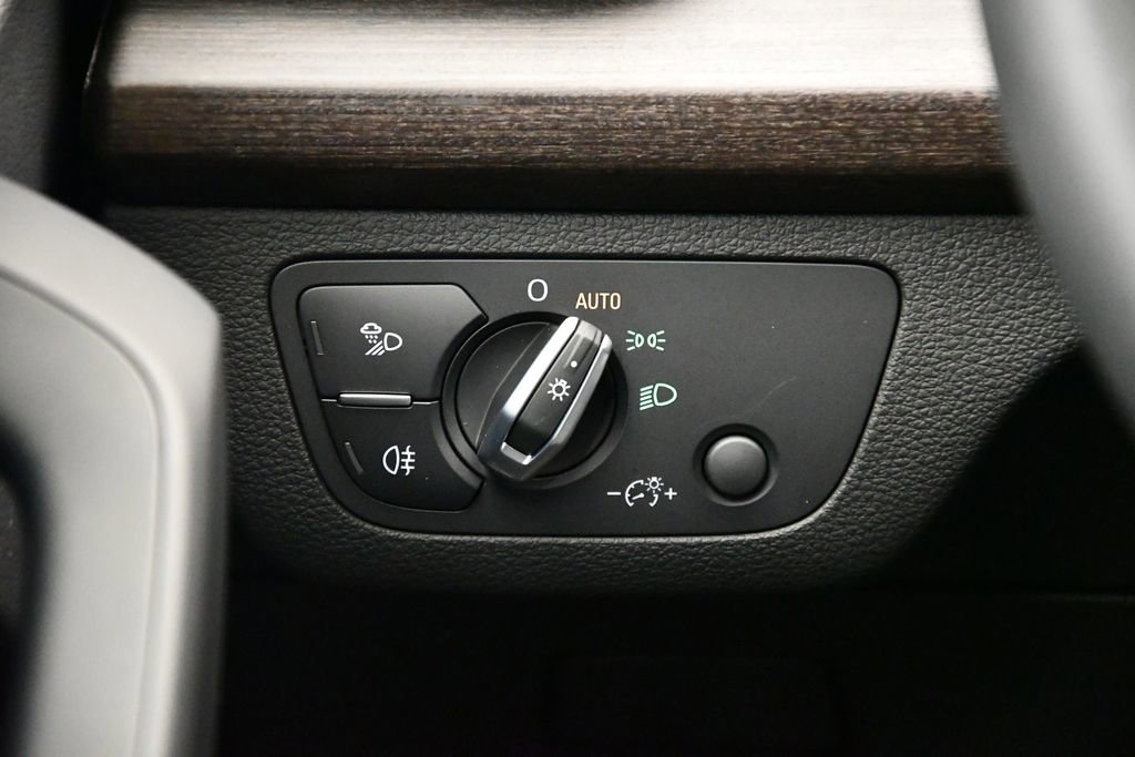 Used 2025 Audi Q5 2.0T Premium image 21