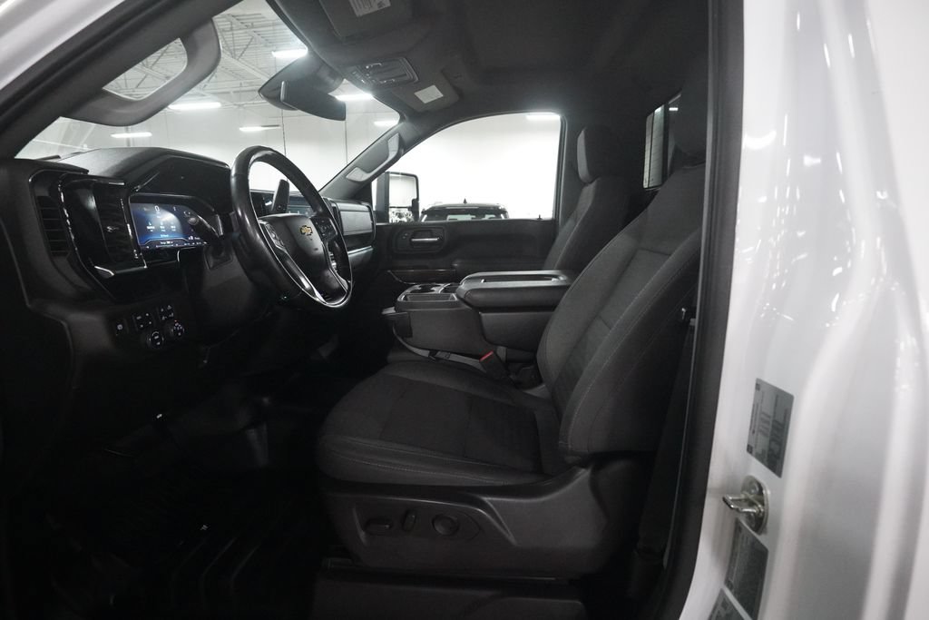 Used 2024 Chevrolet Silverado 2500 LT w/ Convenience Package AWD/4WD image 19