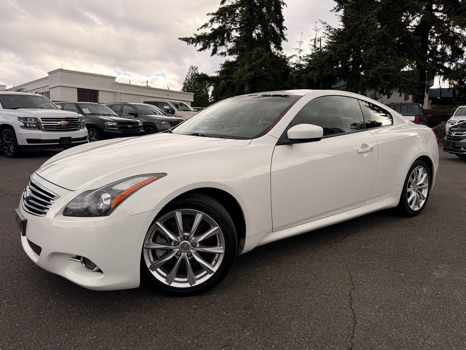 Used 2011 INFINITI G37 Journey w/ Premium Pkg RWD image 5