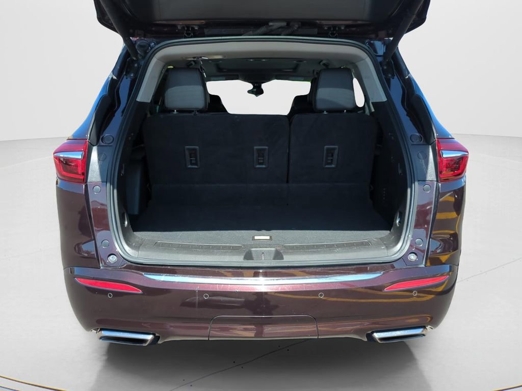 Used 2021 Buick Enclave Avenir w/ Avenir Technology Package image 12