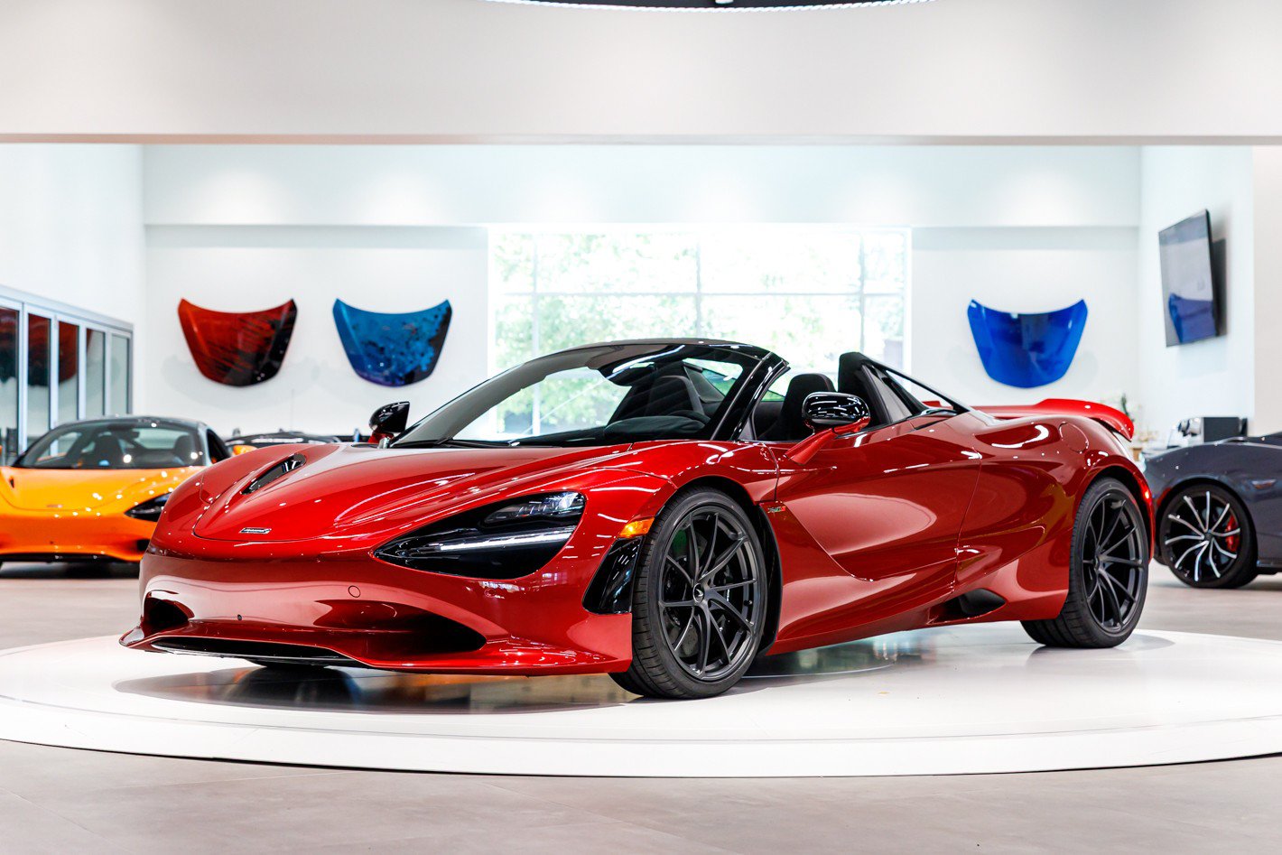 Used 2027 McLaren 750S Spider RWD image 3