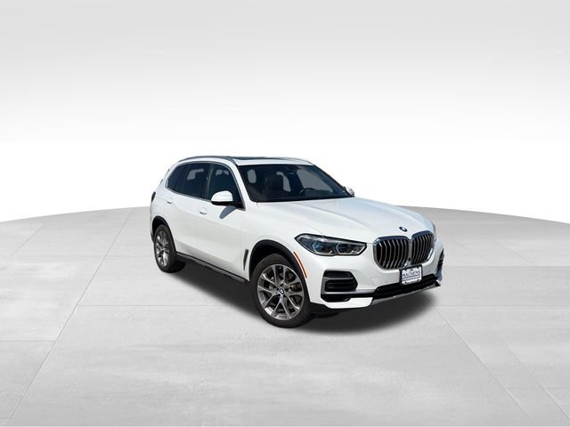 Used 2022 BMW X5 xDrive40i w/ Executive Package AWD/4WD image 8