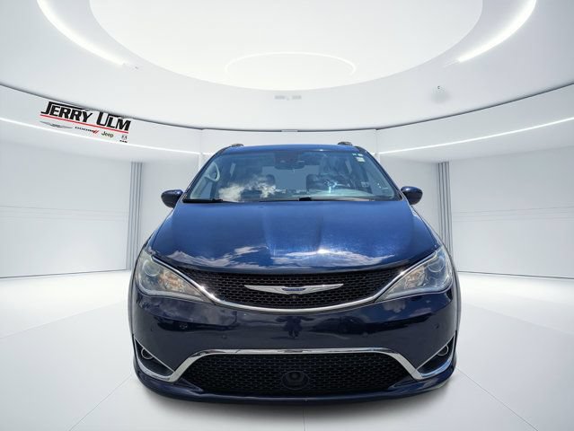 Used 2019 Chrysler Pacifica Touring-L w/ Advanced Safetytec Group FWD image 7