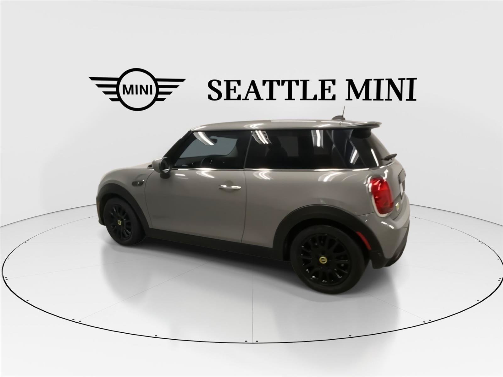 Used 2023 MINI Cooper SE FWD image 7