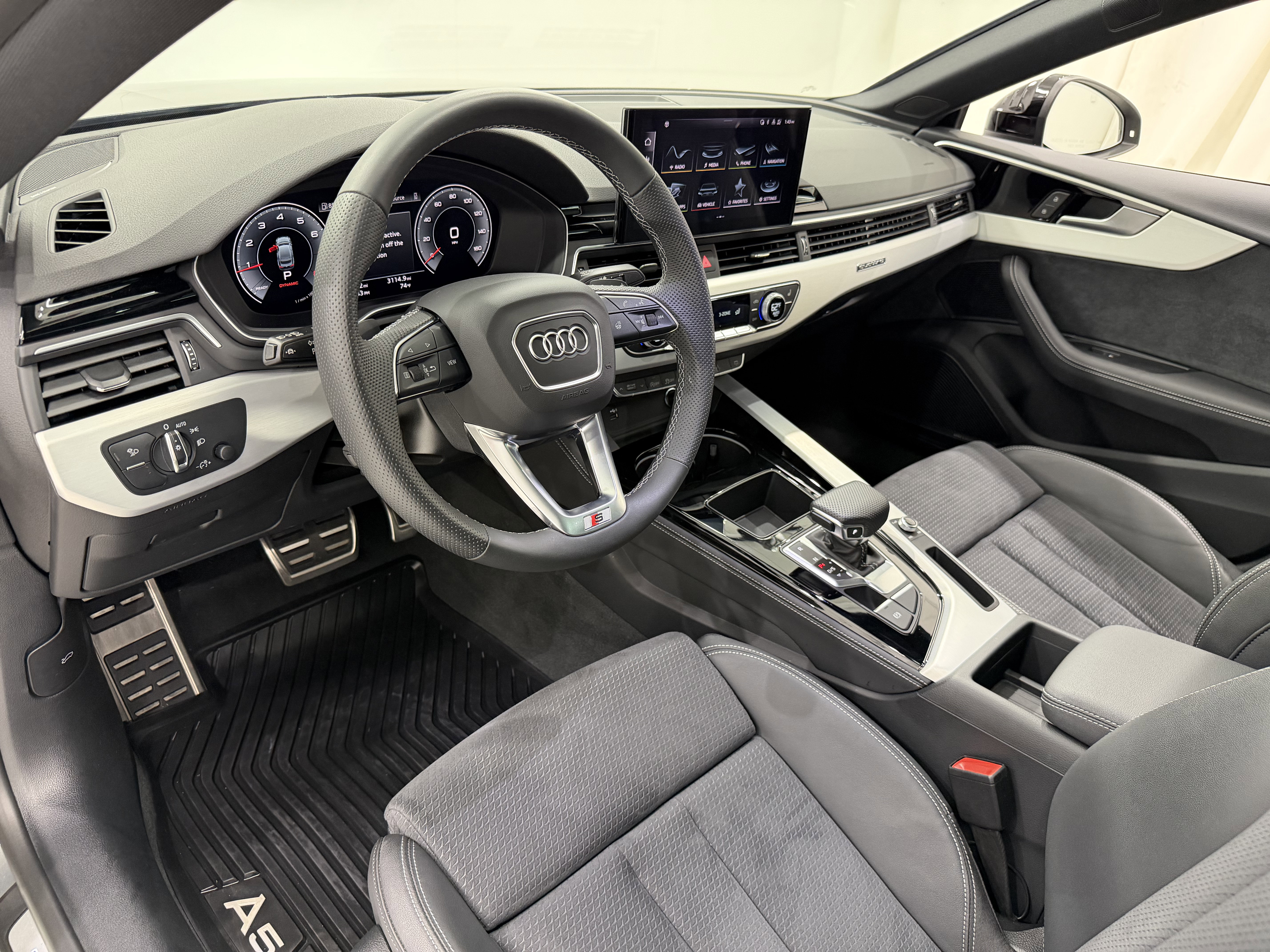 Used 2024 Audi A5 2.0T Premium Plus w/ Premium Plus AWD/4WD image 4