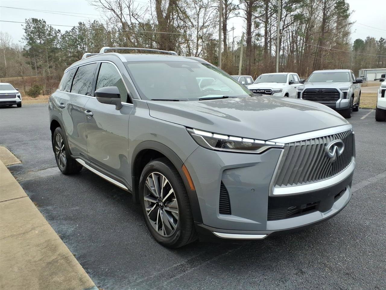 Used 2026 INFINITI QX60 Luxe w/ Cargo Package image 3