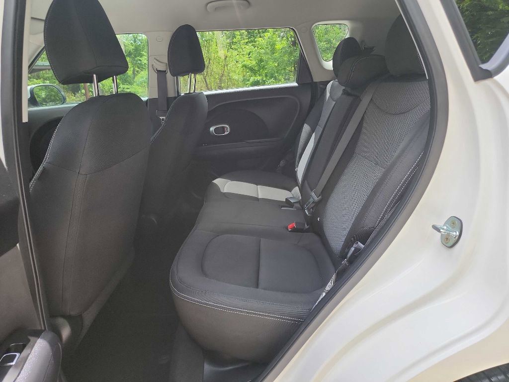 Used 2019 Kia Soul + image 25