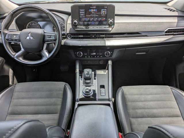 Used 2024 Mitsubishi Outlander SE FWD image 16