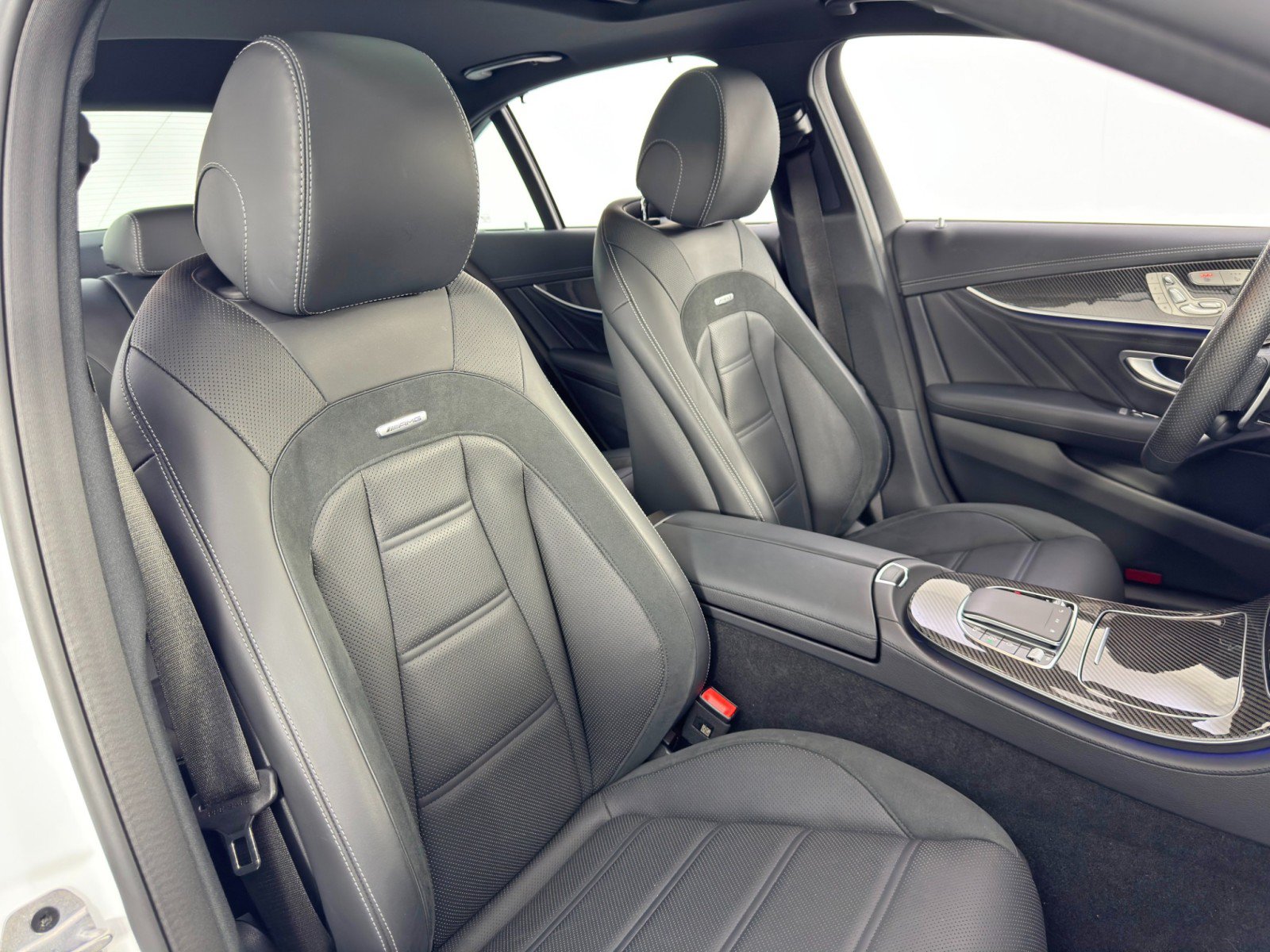 Used 2023 Mercedes-Benz E 53 AMG 4MATIC Sedan image 41