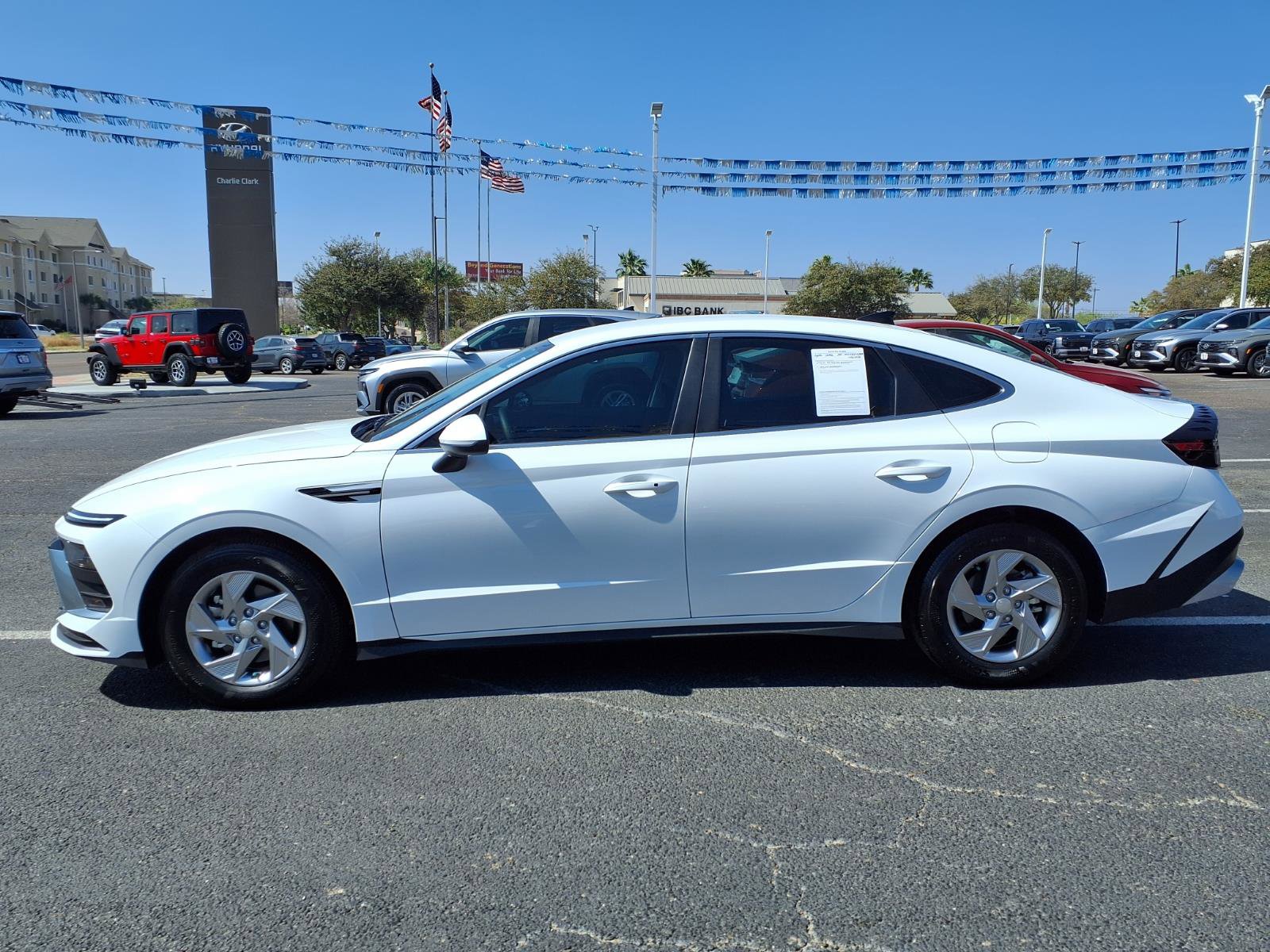 Certified 2025 Hyundai Sonata SE image 2