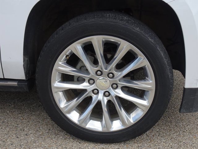 Used 2019 Chevrolet Suburban Premier w/ Premier Plus Edition AWD/4WD image 28