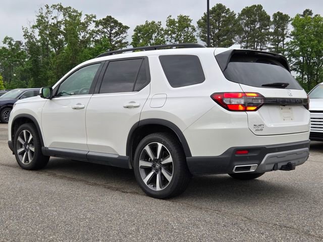 Used 2024 Honda Pilot Elite image 3