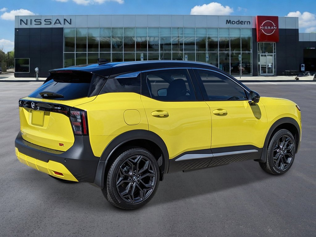 New 2026 Nissan Kicks SR w/ SR Premium Package FWD image 5