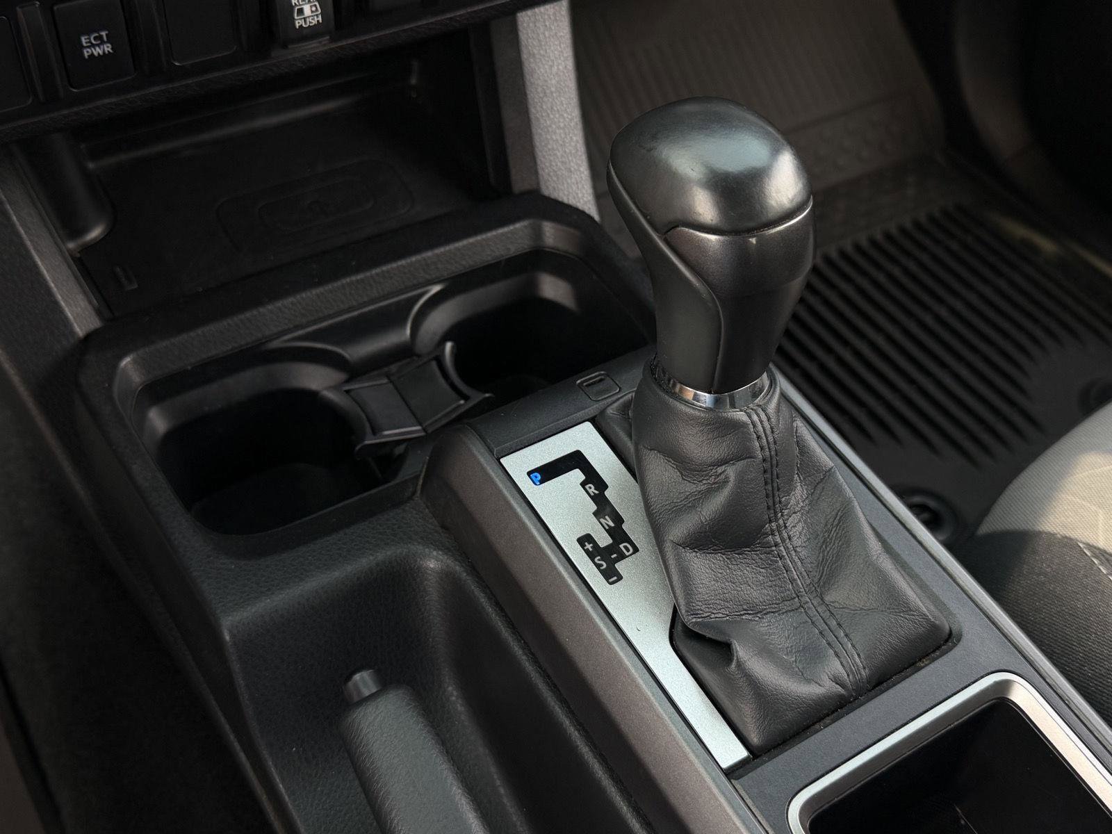 Used 2022 Toyota Tacoma TRD Sport image 15