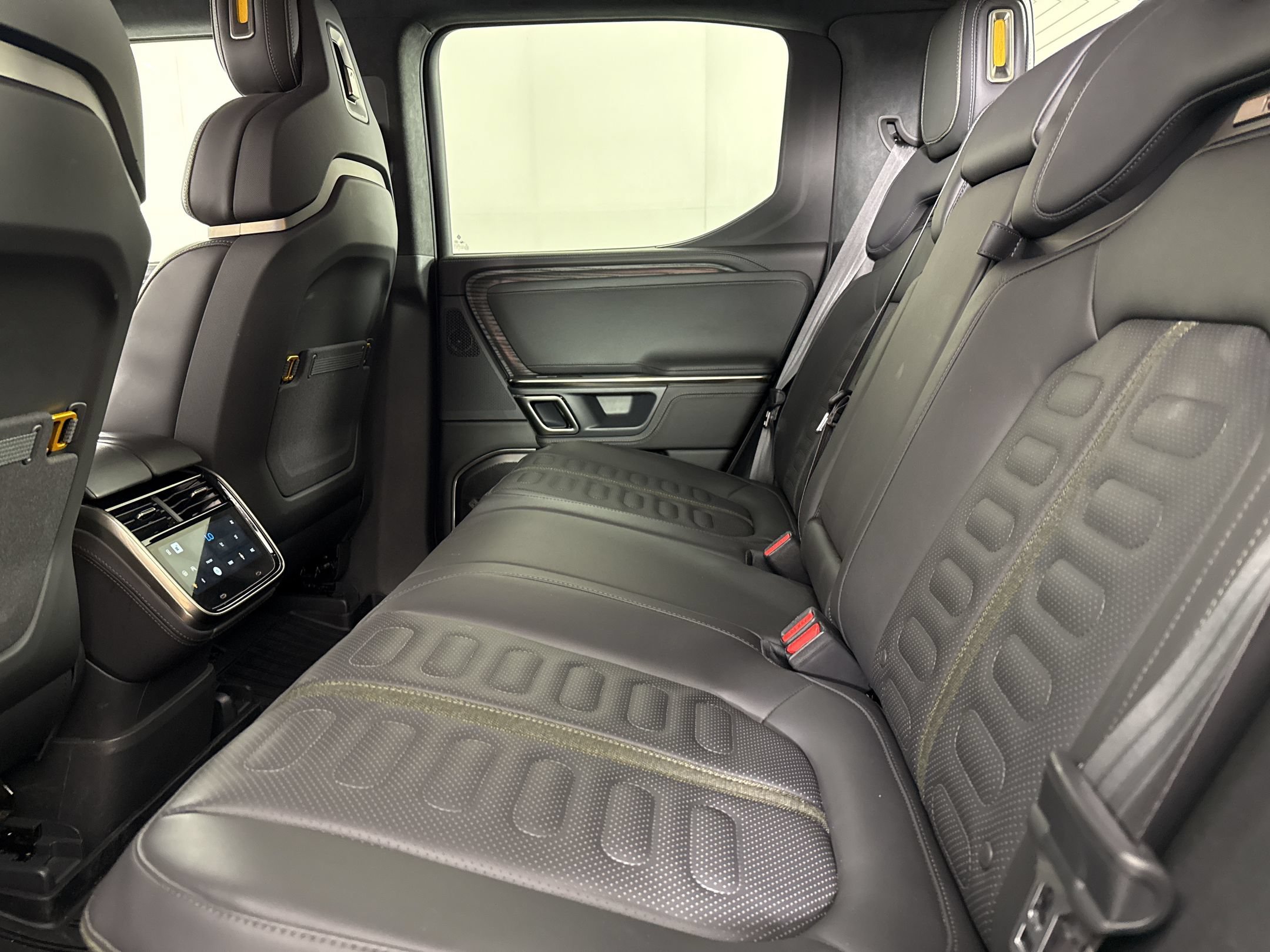 Used 2023 Rivian R1T Adventure AWD/4WD image 17