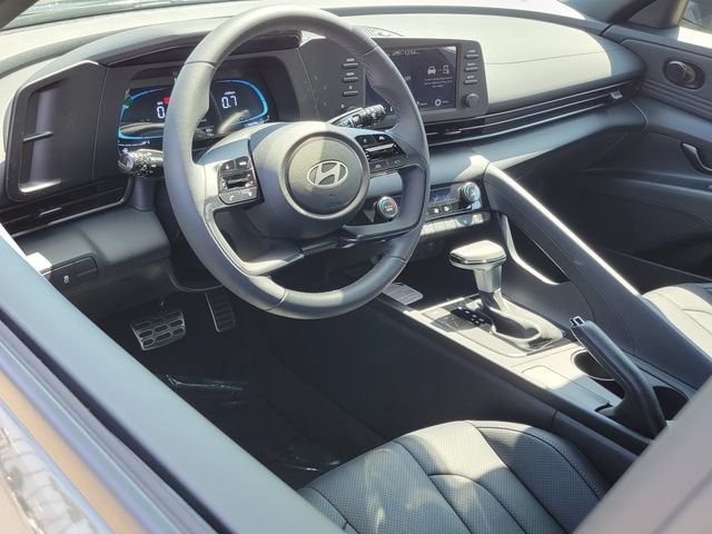 New 2026 Hyundai Elantra SEL Sport FWD image 5