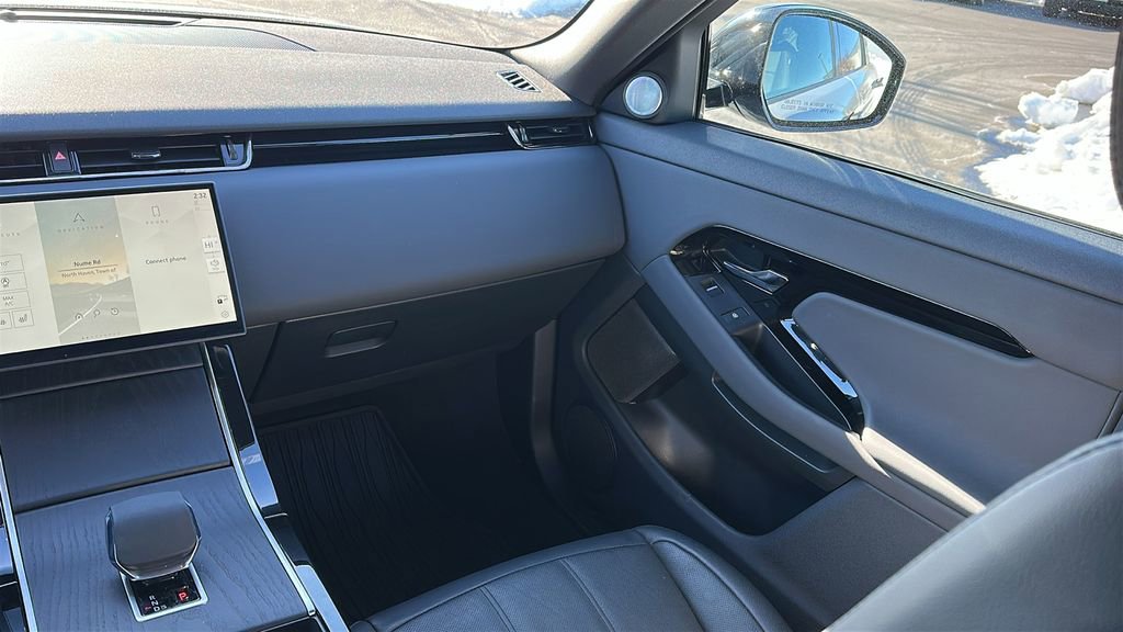 Used 2024 Land Rover Range Rover Evoque Dynamic SE image 23