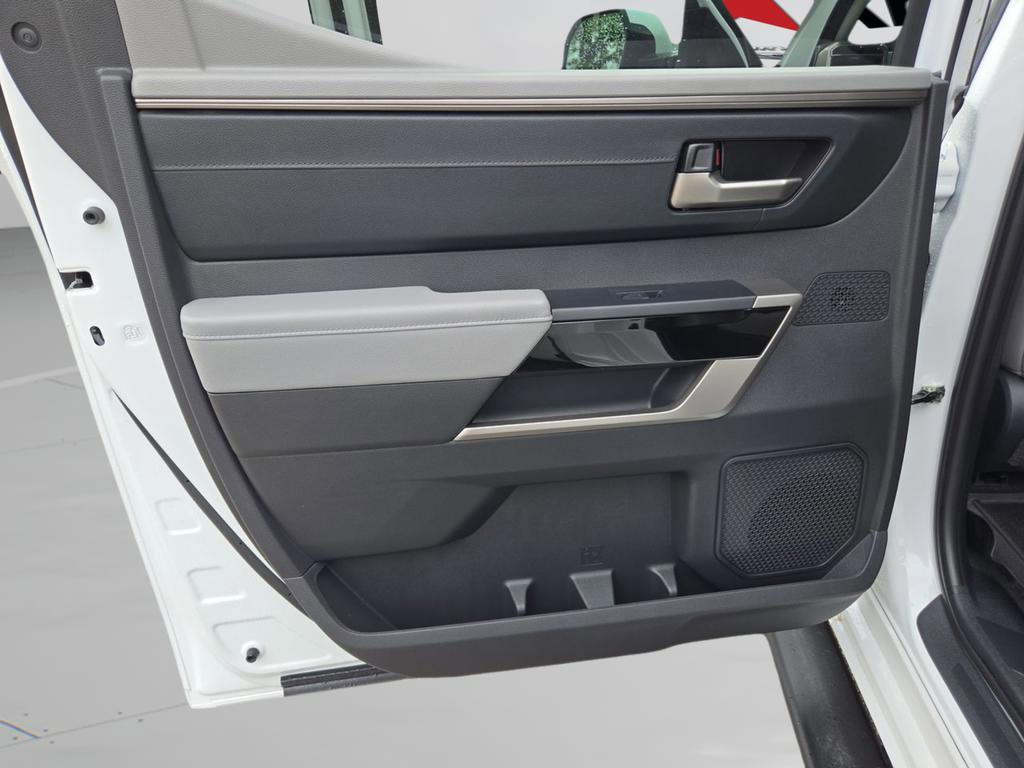 Used 2024 Toyota Tundra Limited w/ Power Package AWD/4WD image 28