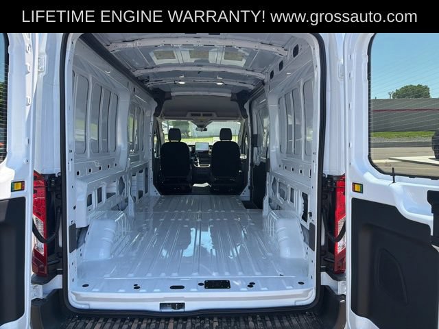 New 2026 Ford Transit 250 148 Medium Roof Extended AWD image 38