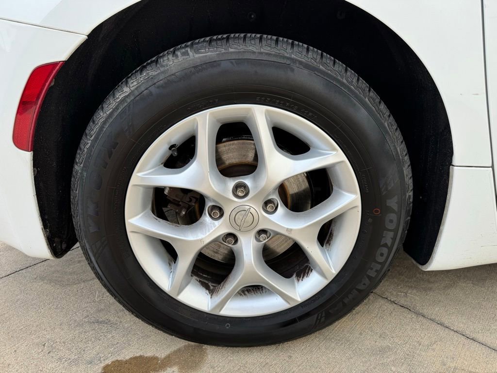 Used 2018 Chrysler Pacifica Touring Plus w/ Tire & Wheel Group FWD image 6