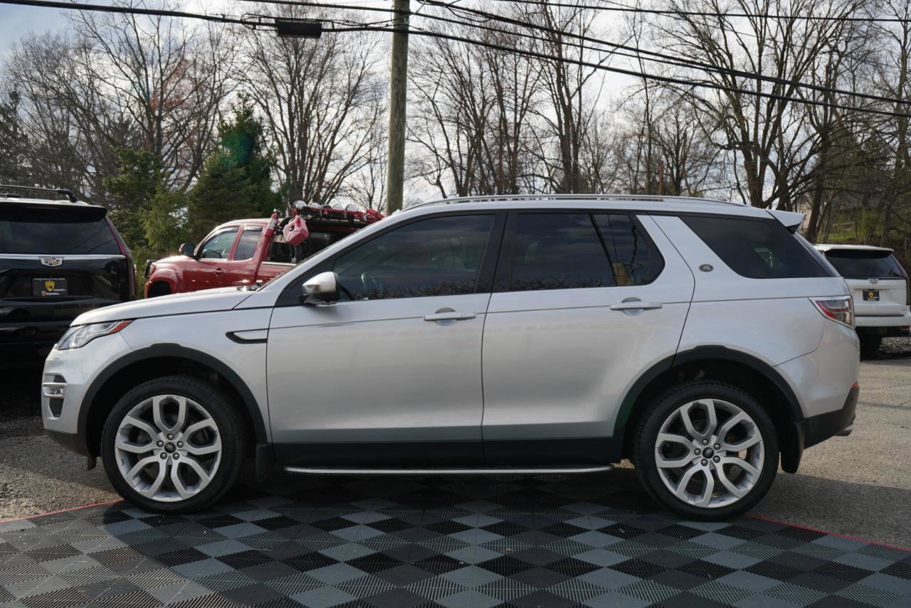 Used 2017 Land Rover Discovery Sport HSE Luxury image 11