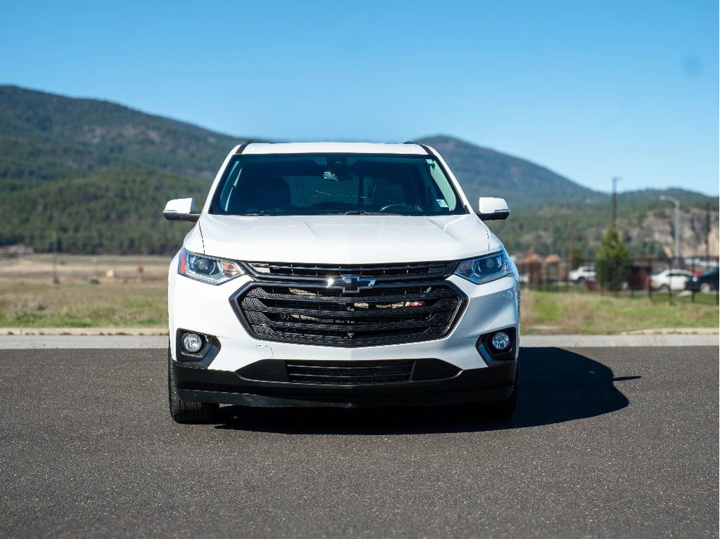 Used 2021 Chevrolet Traverse RS image 2