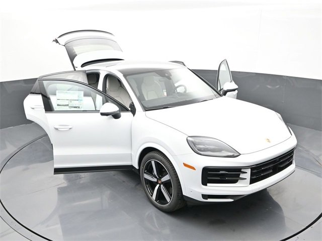New 2026 Porsche Cayenne Coupe image 32